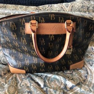 Dooney & Bourke Purse